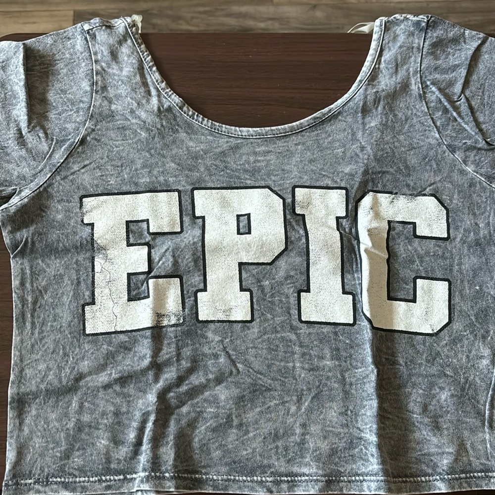 grey graphic crop top “epic” across chest